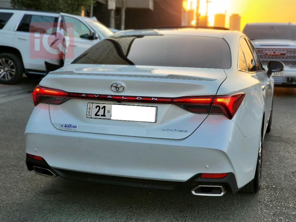 Toyota Avalon